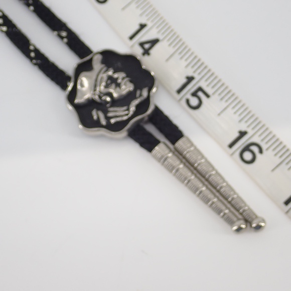 Pirate Bolo Neck Tie Western Cowboy Black & Silver Tone excellent condition - Picture 7 of 8